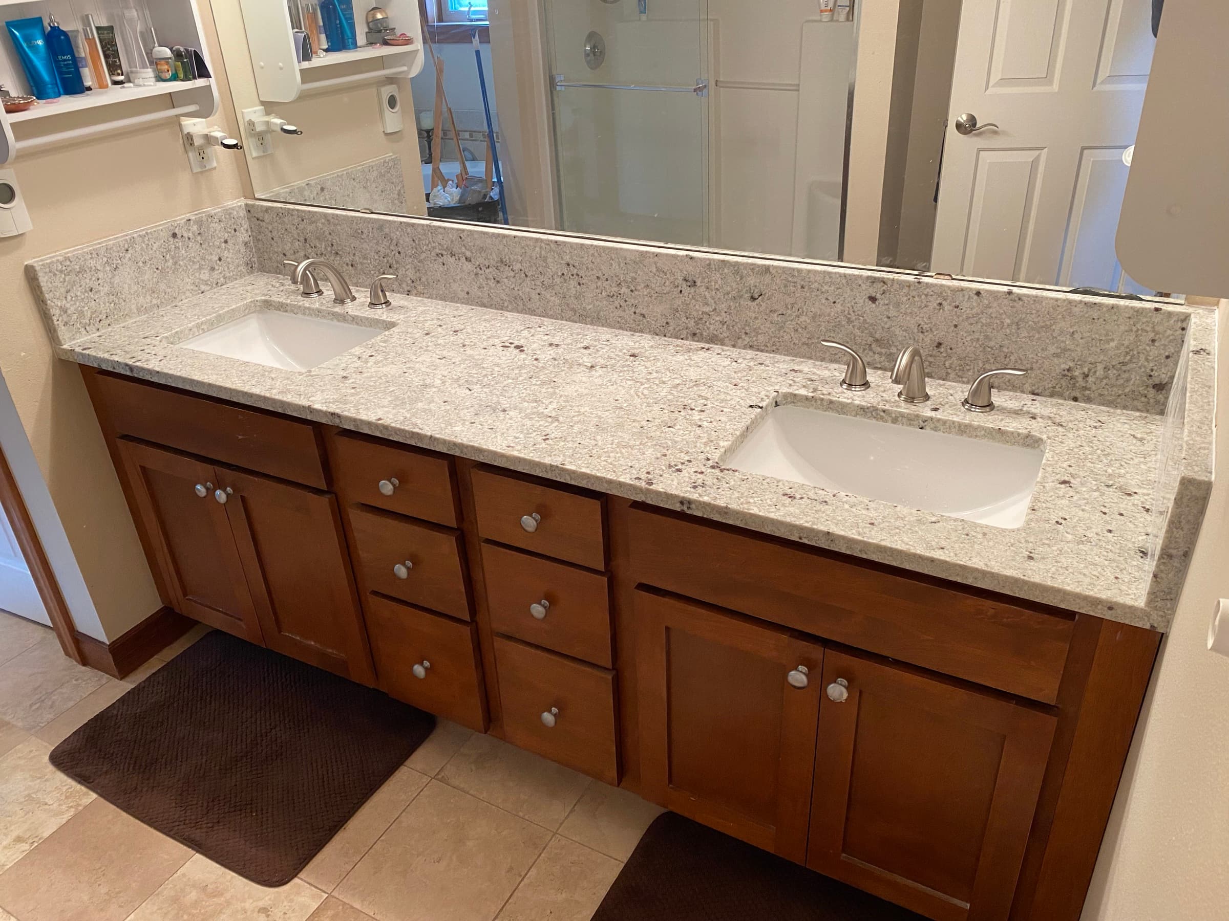 Cabinets & Countertops